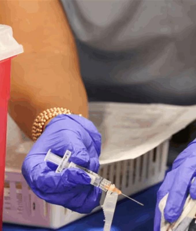 الأطباء يتجاهلون التوصيات الفيدرالية الجديدة بشأن اللقاحات