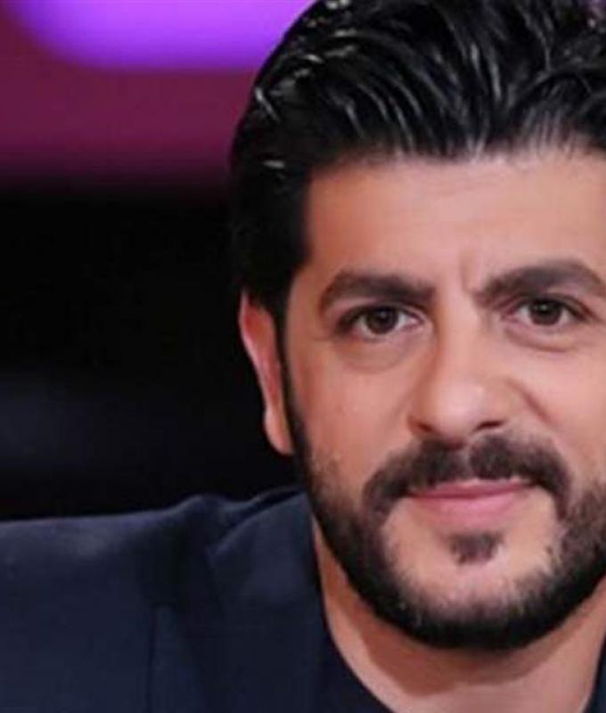 طوني عيسى ينسحب من برنامج وهو منفعل: "ما فيي كمل ما بقى حدا يحكي".. شاهدوا ما حدث