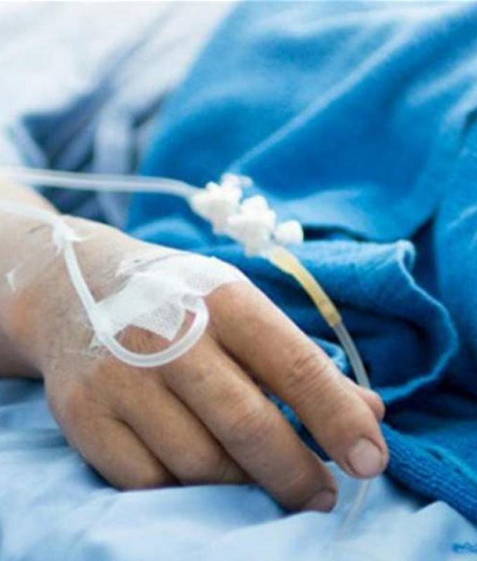 حالته تدهورت بسرعة.. إدخال فنان قدير إلى المستشفى بعد تعرّضه لوعكة صحية مُفاجئة (صورة)