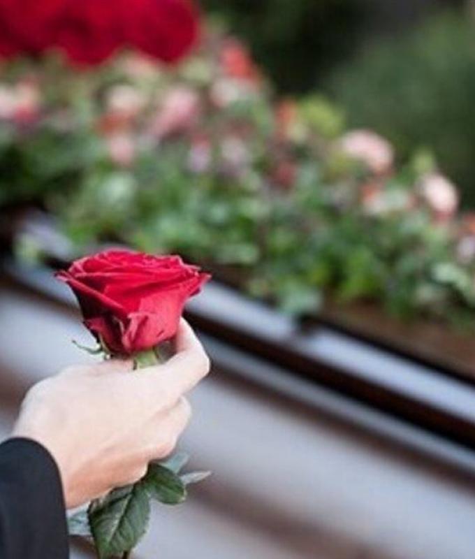 ​تُوفيت في دار للمسنين... الموت يُغيّب ممثلة أجنبيّة شهيرة بعد صراع طويل مع المرض