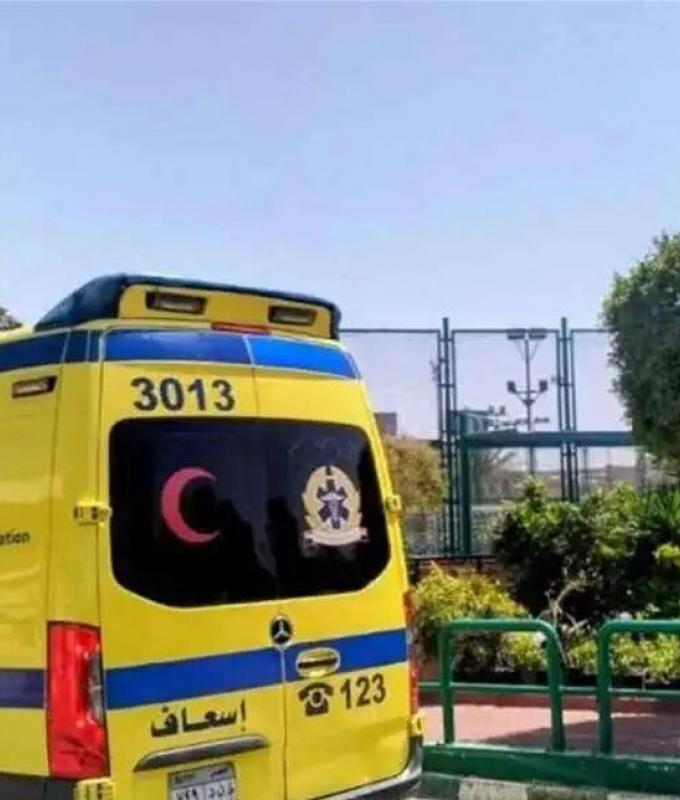 مأساة في بالوعة صرف صحي.. وفاة شاب وإنقاذ آخر