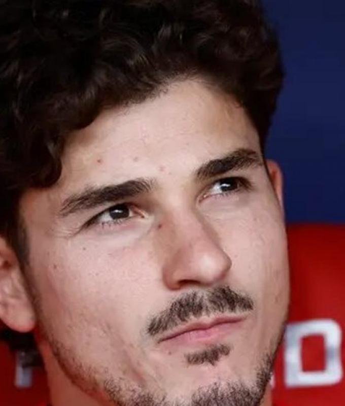 انقلاب داخل أتلتيكو.. لاعبون يطالبون برحيل ألفاريز