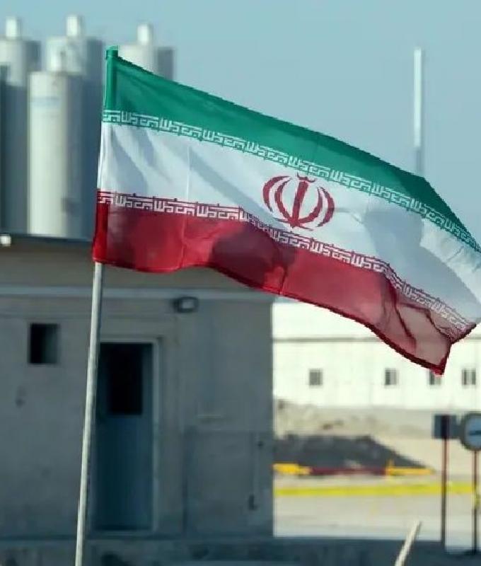 إيران تهدّد باستهداف الخليج إذا ضربتها واشنطن!