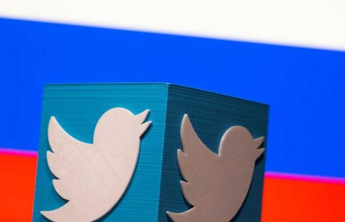 روسيا تهدد بحظر تويتر بعد شهر ما لم ترضخ لمطالبها
