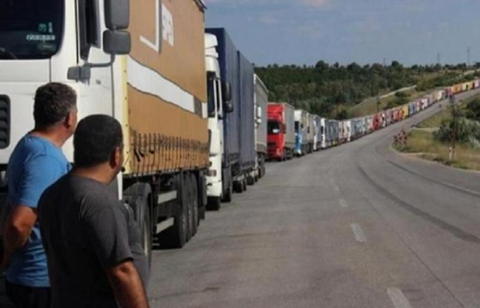 دمشق: الأولوية في نقل البضائع المصدرة للشاحنات السورية
