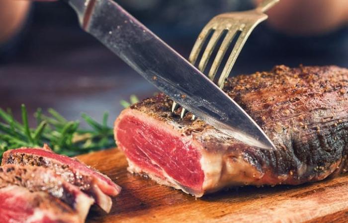 خطيرة جداً.. تجنب تناول اللحوم الحمراء والمصنعة