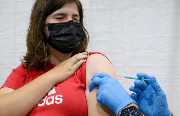 في دولة أوروبية.. اللقاحات أنقذت حياة أكثر من 38 ألفاً