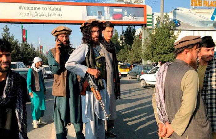 طالبان: خبراء من تركيا وقطر وصلوا إلى مطار كابل