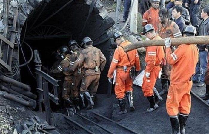 العثور على جثث 19 عاملاً كانوا عالقين في منجم بالصين