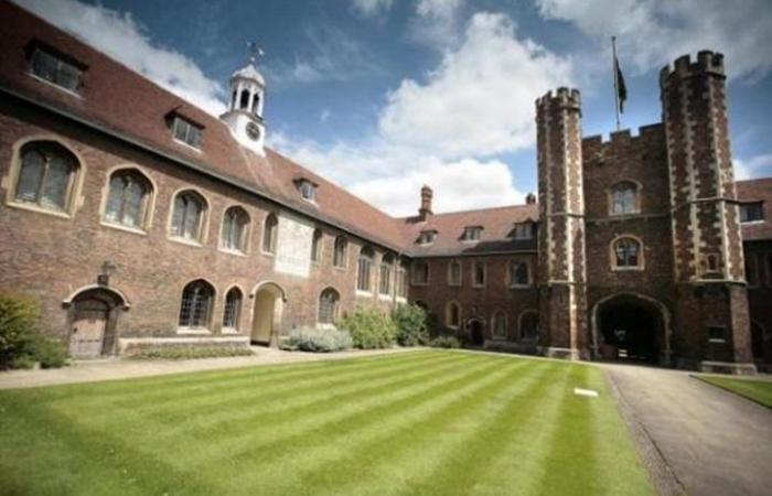 جامعة كامبريدج توقف صفقة مع الإمارات بسبب بيغاسوس