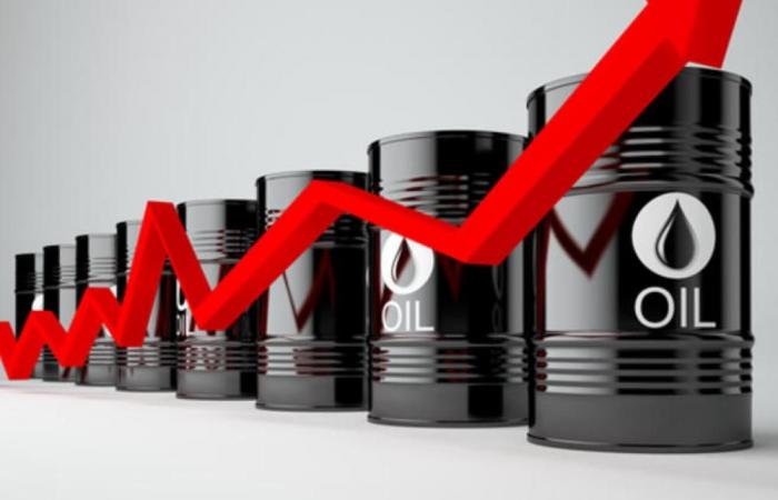 النفط يواصل الصعود ويعود لأسعار 2018