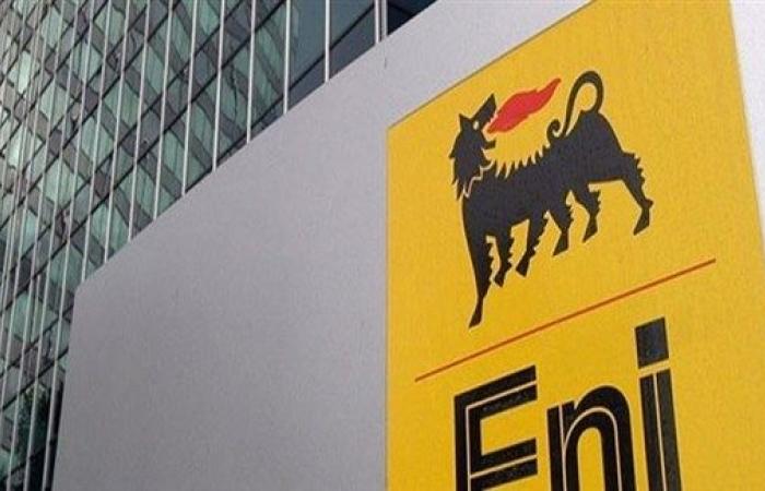 إيني تبيع لسنام 49.9 % من حصتها في خطوط لنقل الغاز الجزائري