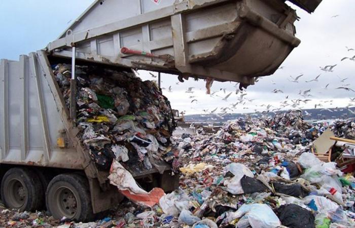 حلّ أزمة النفايات في مغدوشة