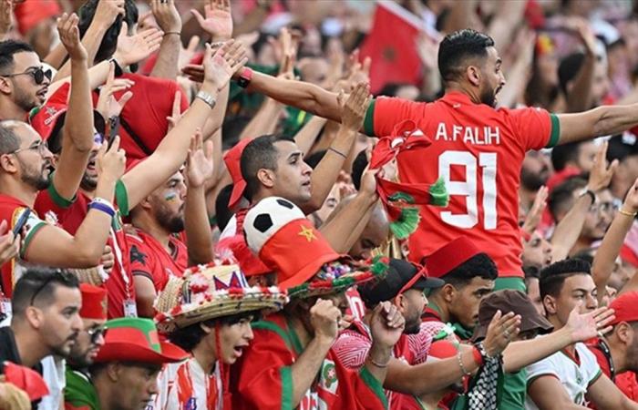 خلال مباراة المغرب وكرواتيا... شاهدوا ما فعله لبنانيّ مع حبيبته! (فيديو)