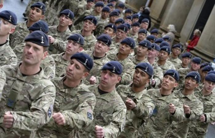 الجيش البريطاني «دون سلاح» بسبب أوكرانيا