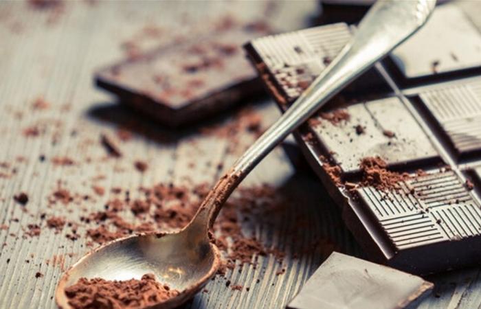 هذه علاقة الشوكولاتة الداكنة وحالة صحية لا تعرف مسبباتها