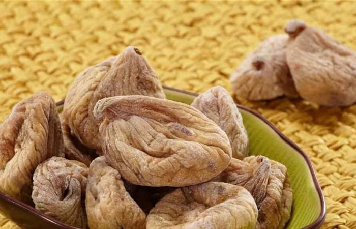 ما هي فوائد التين المجفف؟