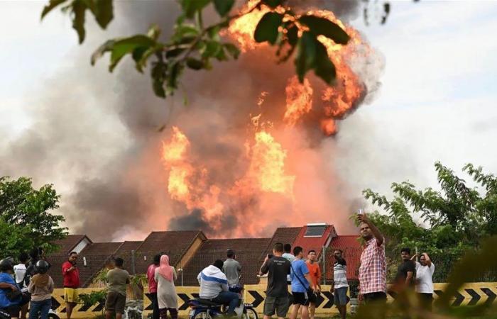 مشاهد جديدة مرعبة من انفجار كوالالمبور: 33 مصابًا وحالة ذعر في المنطقة!