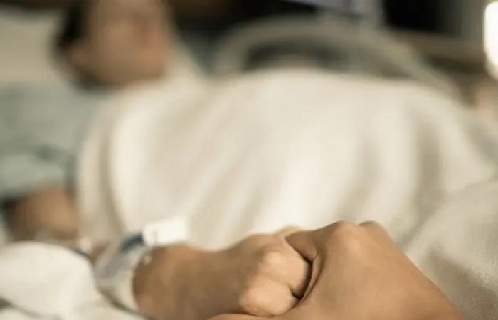 أصيب بالتهاب رئوي.. وفاة ممثل شهير عن عمر 65 عاما (صورة)