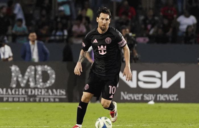 كومان: ميسي لن يعود إلى برشلونة بوجود لابورتا