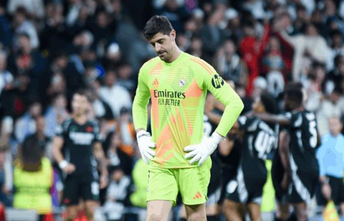 كورتوا يكشف سبب خروج "الريال" من "الأبطال".. هل مبابي أو فينيسيوس السبب؟