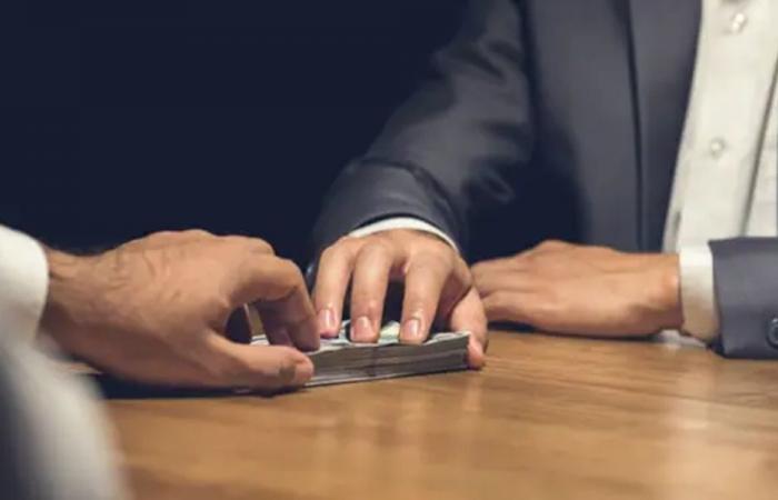 ضبط محاولة رشوة بالدوائر العقارية في كسروان!