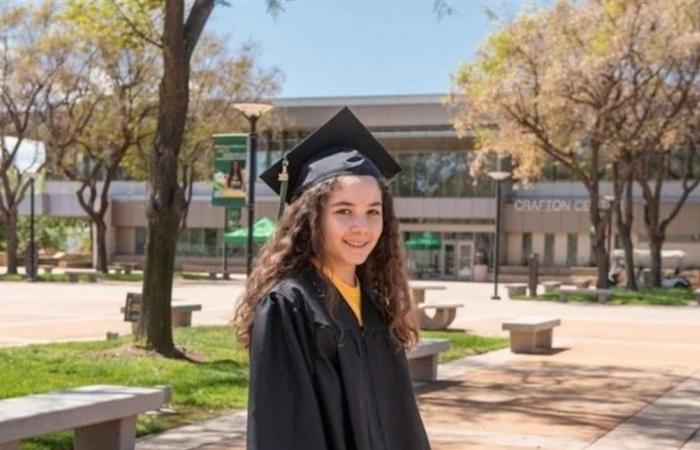 طفلة نابغة تحصد شهادتين جامعيتين بعمر 10 سنوات!