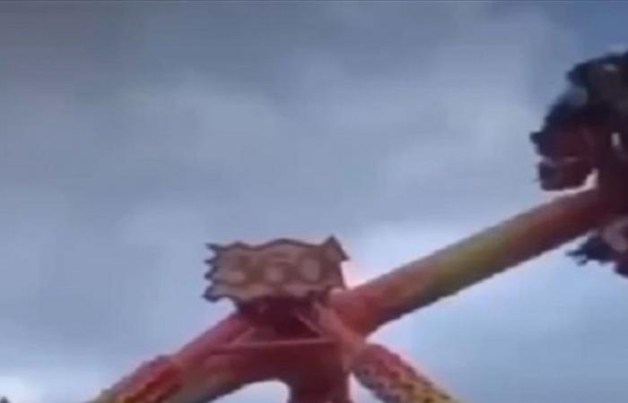 فيديو مخيف... هكذا سقط صبيّ من لعبة في مدينة الملاهي!