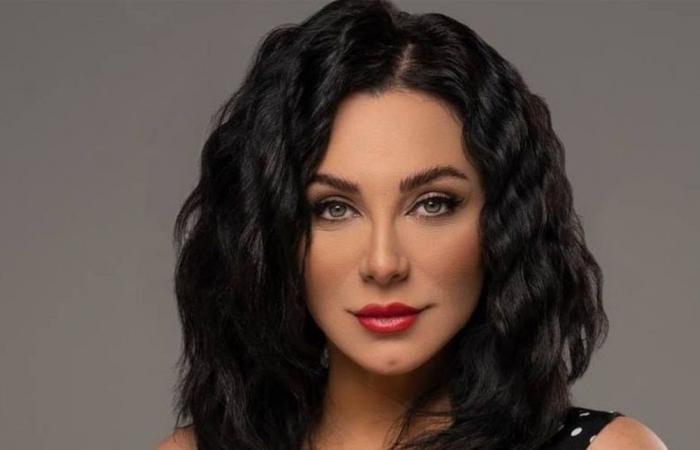 إذا اعتذرت.. هل سيتراجع نقيب الفنانين السوريين عن قرار شطب سلاف فواخرجي؟ (فيديو)