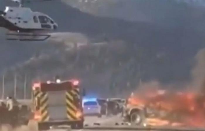 حادث سير مروّع يوقع قتلى وجرحى في أميركا.. وفيديو يوثق