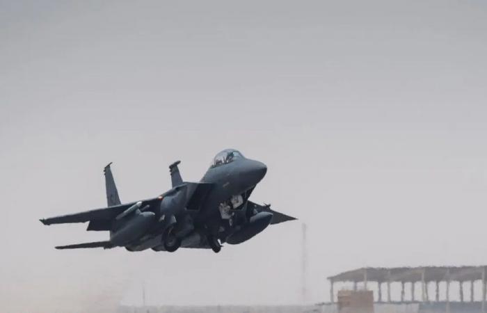 قاذفات الشبح “بي-2” تتحرك