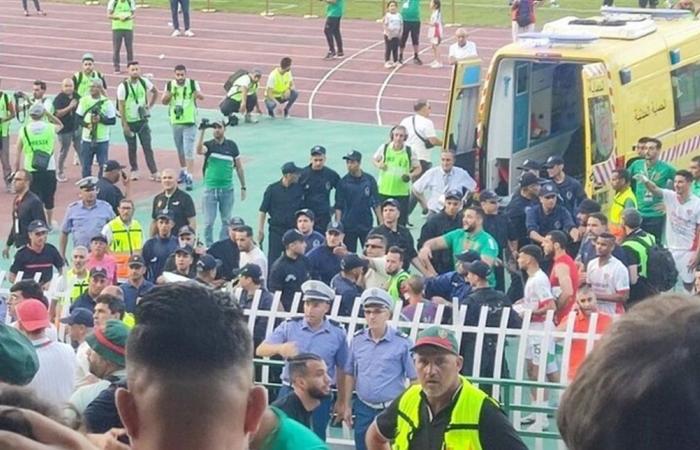 حفل التتويج ينقلب إلى كارثة.. وفاة مشجع بعد سقوطه من المدرجات