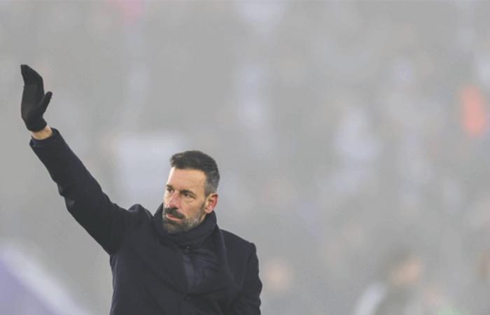 ليستر سيتي يطرد فان نيستلروي