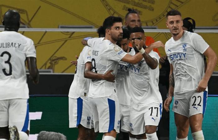 بانتصار مثير أمام باتشوكا.. الهلال يعبر لثمن نهائي المونديال