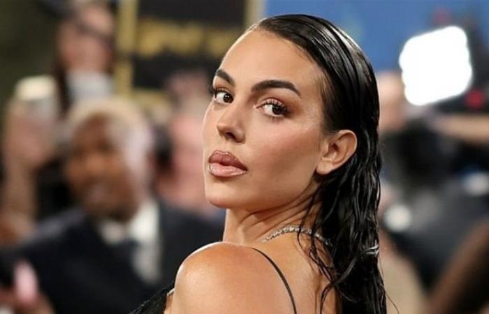 لحظات دافئة تجمعهما في الرياض.. جورجينا رودريغيز تستمتع بعطلتها الصيفية مع رونالدو (صور)