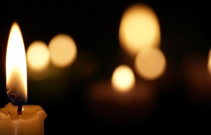 توفيت والدته.. نجم في حالة حزن عميق: "أحبكِ يا أمي"