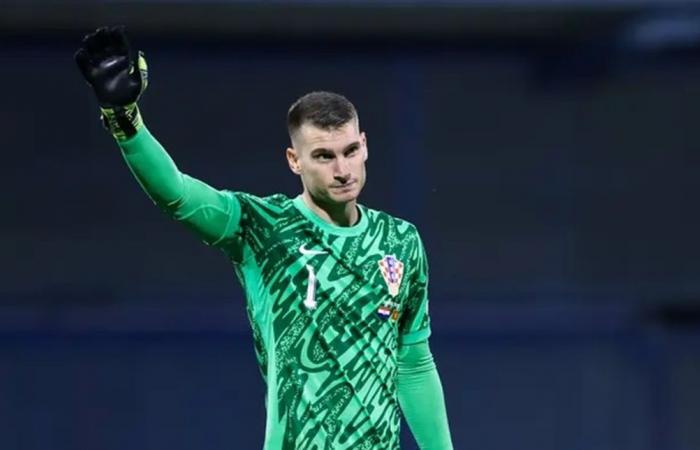 حارس "جيرونا" يرفض اللعب مع فريقه... ما السبب؟