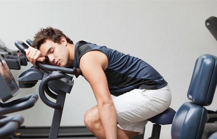 بين النوم والرياضة.. لمن الأولوية؟