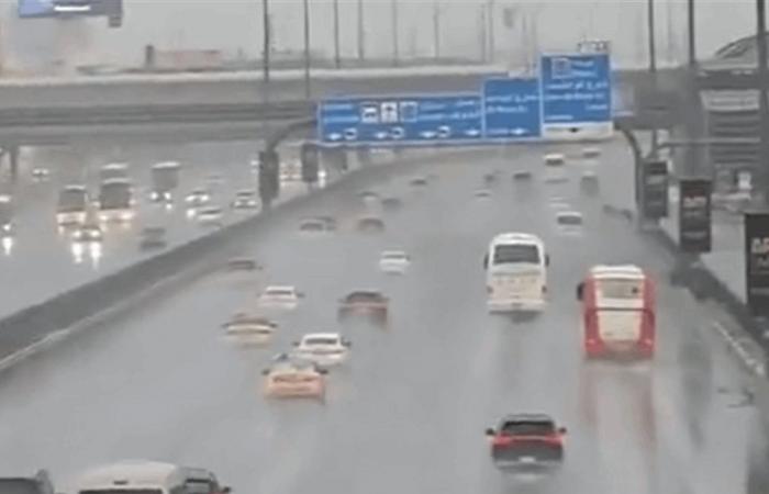 بالفيديو.. أمطار غزيرة في الامارات