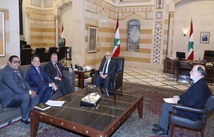 وفد من البنك الدولي في السراي الحكومي