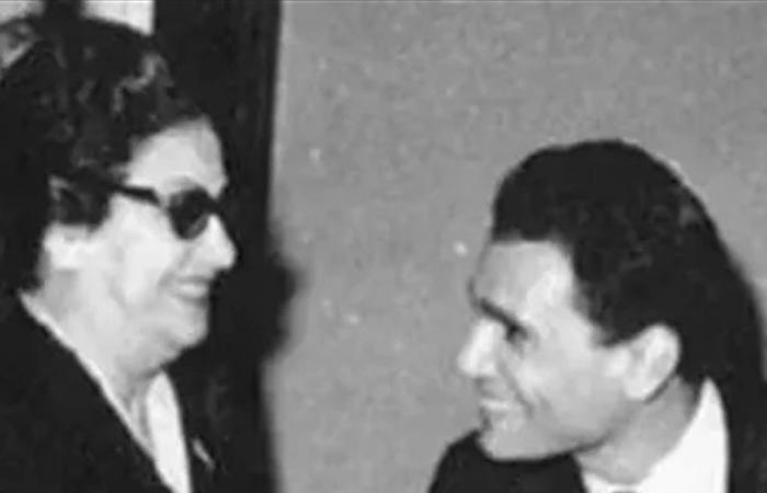 قبيل وفاتها.. ماذا دار بين عبد الحليم حافظ وأم كلثوم في المكالمة الأخيرة؟