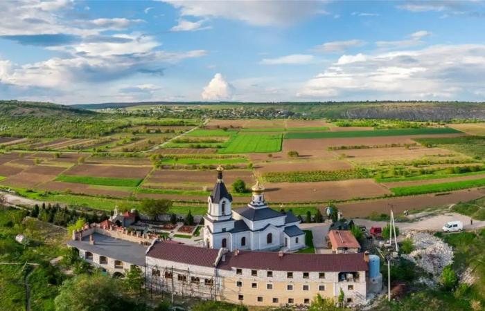 قائمة السعادة 2026: هذه الوجهات تمنح المسافرين فرحًا حقيقيًا