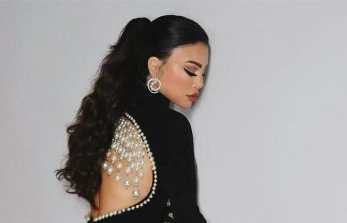 بالفيديو: إطلالة جريئة لهيفاء وهبي في عيد الميلاد