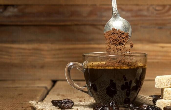 الشاي أم القهوة.. أيهما الأفضل لصحة العظام؟