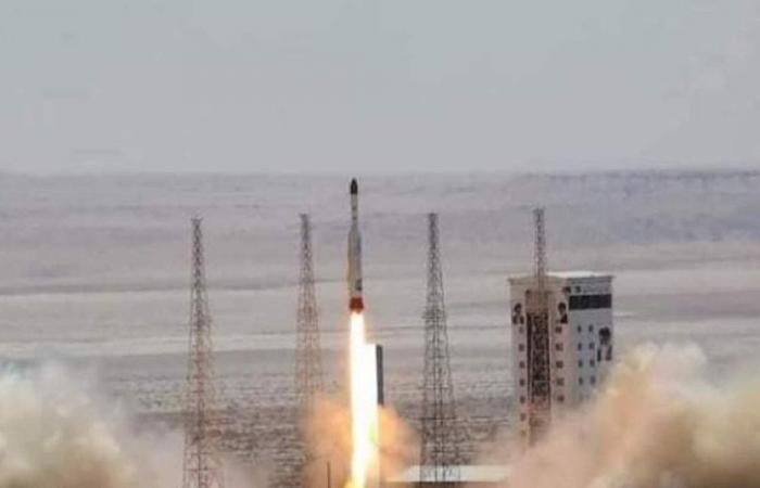 ثلاثة أقمار صناعية إيرانية إلى الفضاء