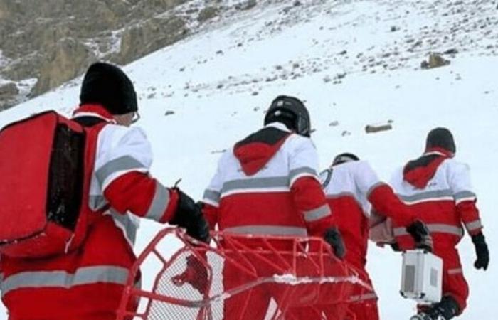 قتلى ومفقودون في إيران بسبب السيول والعواصف الثلجيّة