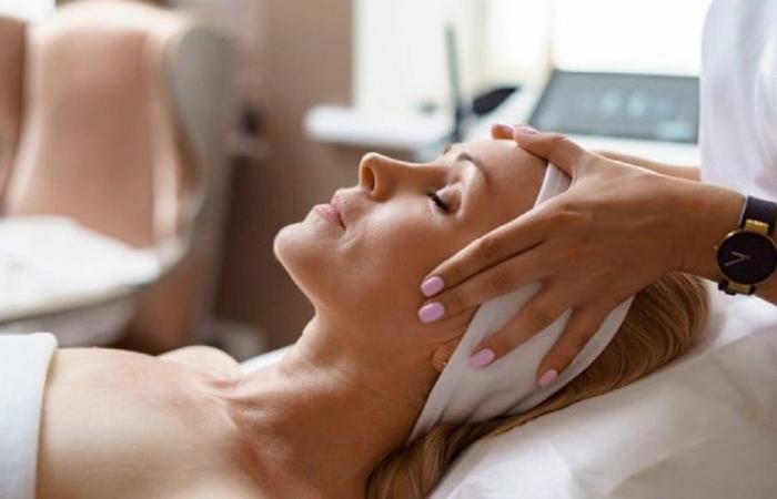 إقفال مركز تجميل غير مرخص في العباسية