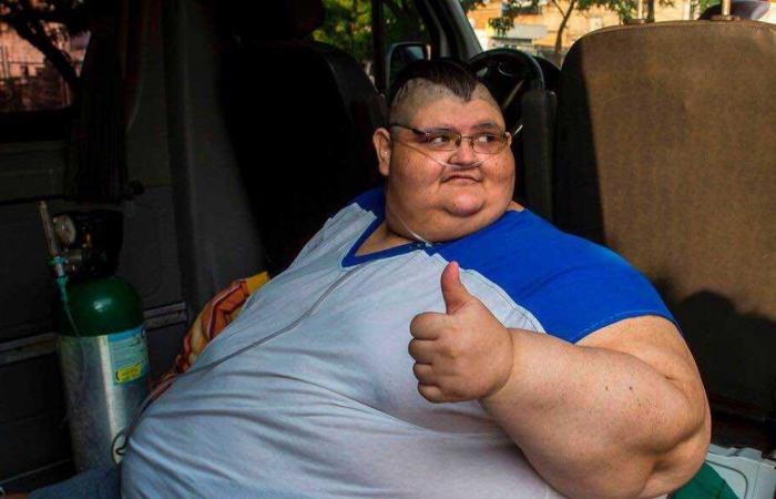 بالصور: وفاة أضخم رجل في العالم عن 41 عامًا