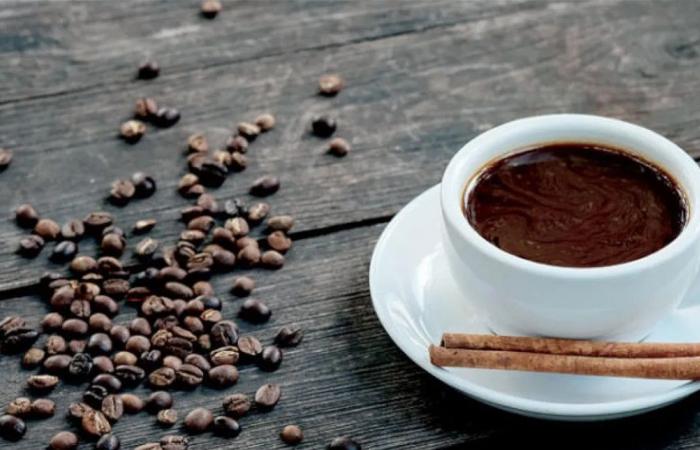 دراسة تكشف علاقة الكافيين بخفض الوزن وتقليل خطر السكري
