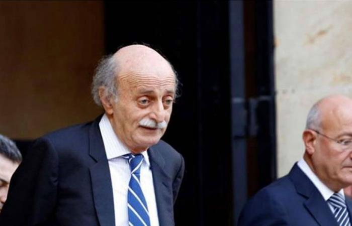 جنبلاط يعلق ساخرًا على قرارات ترامب الأخيرة